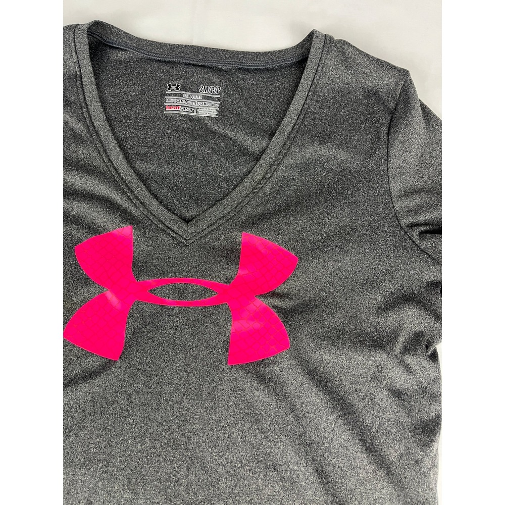 Under Armour HeatGear Gray Pink Logo Semi Fitted V Neck Athletic Top